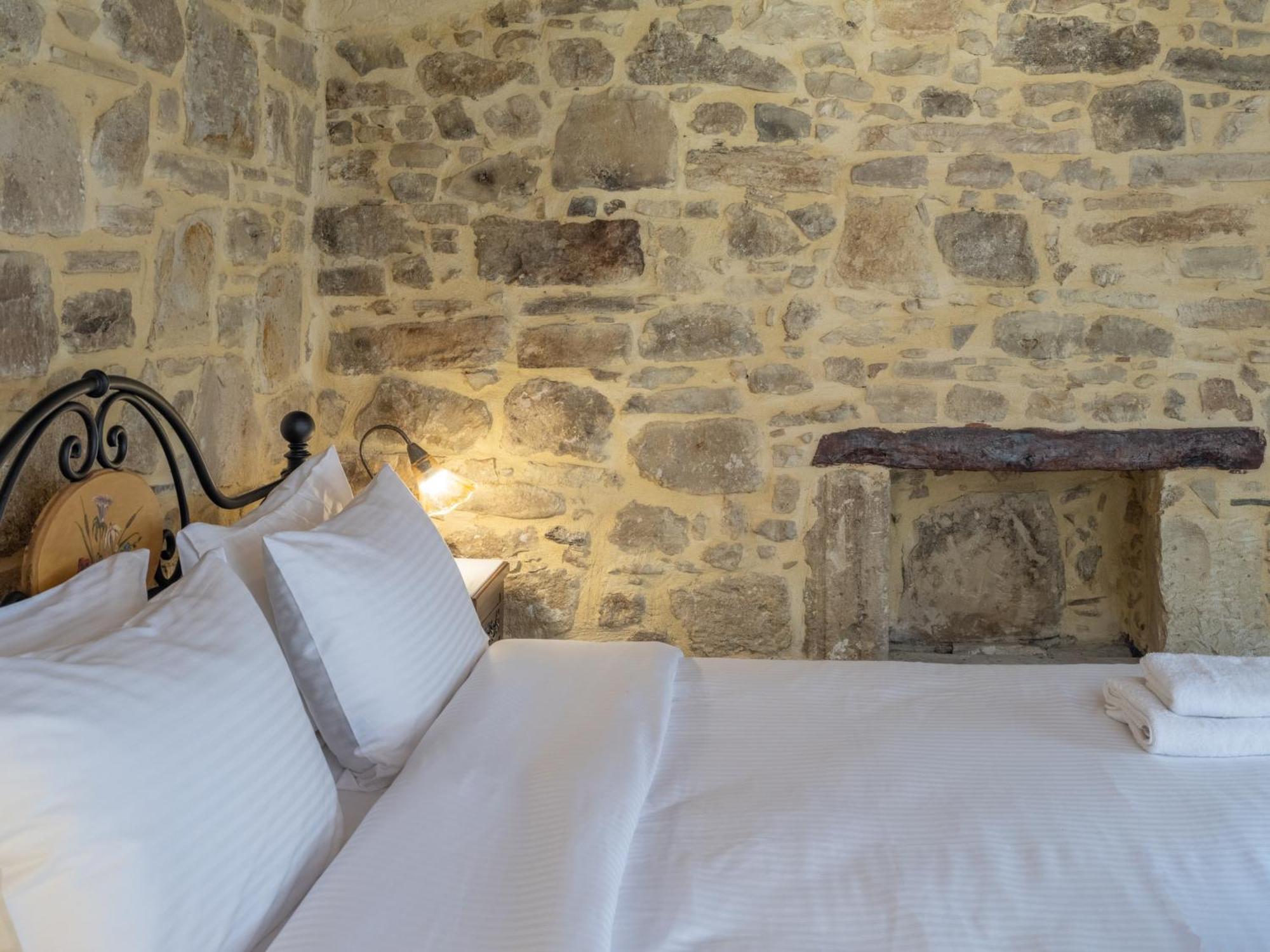Draganigo Luxury Stone Houses 40 Min From Matala Ano Moulia المظهر الخارجي الصورة